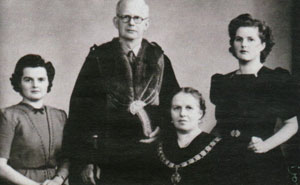 Маргарет Тэтчер – дочь бакалейщика-фото4 Маргарет Тэтчер – дочь бакалейщика-фото4